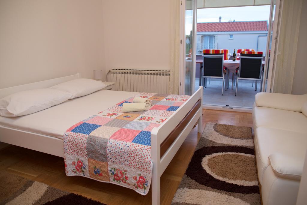 Antonija Apartments With Pool Biograd Na Moru Εξωτερικό φωτογραφία