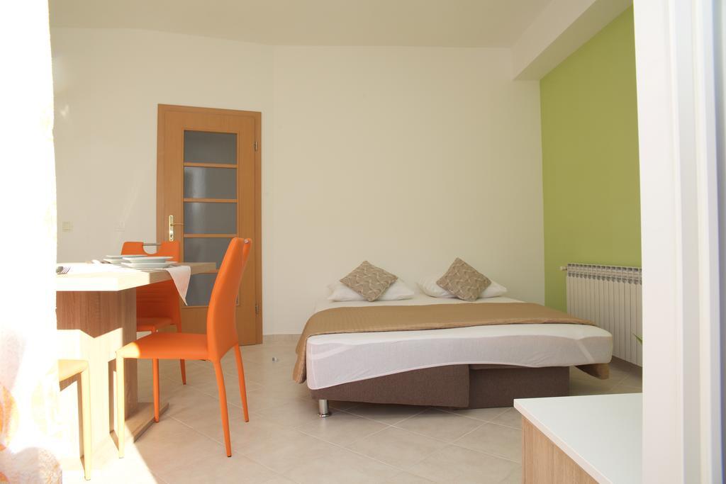 Antonija Apartments With Pool Biograd Na Moru Εξωτερικό φωτογραφία
