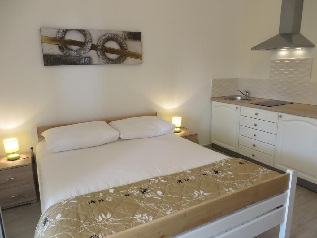 Antonija Apartments With Pool Biograd Na Moru Εξωτερικό φωτογραφία